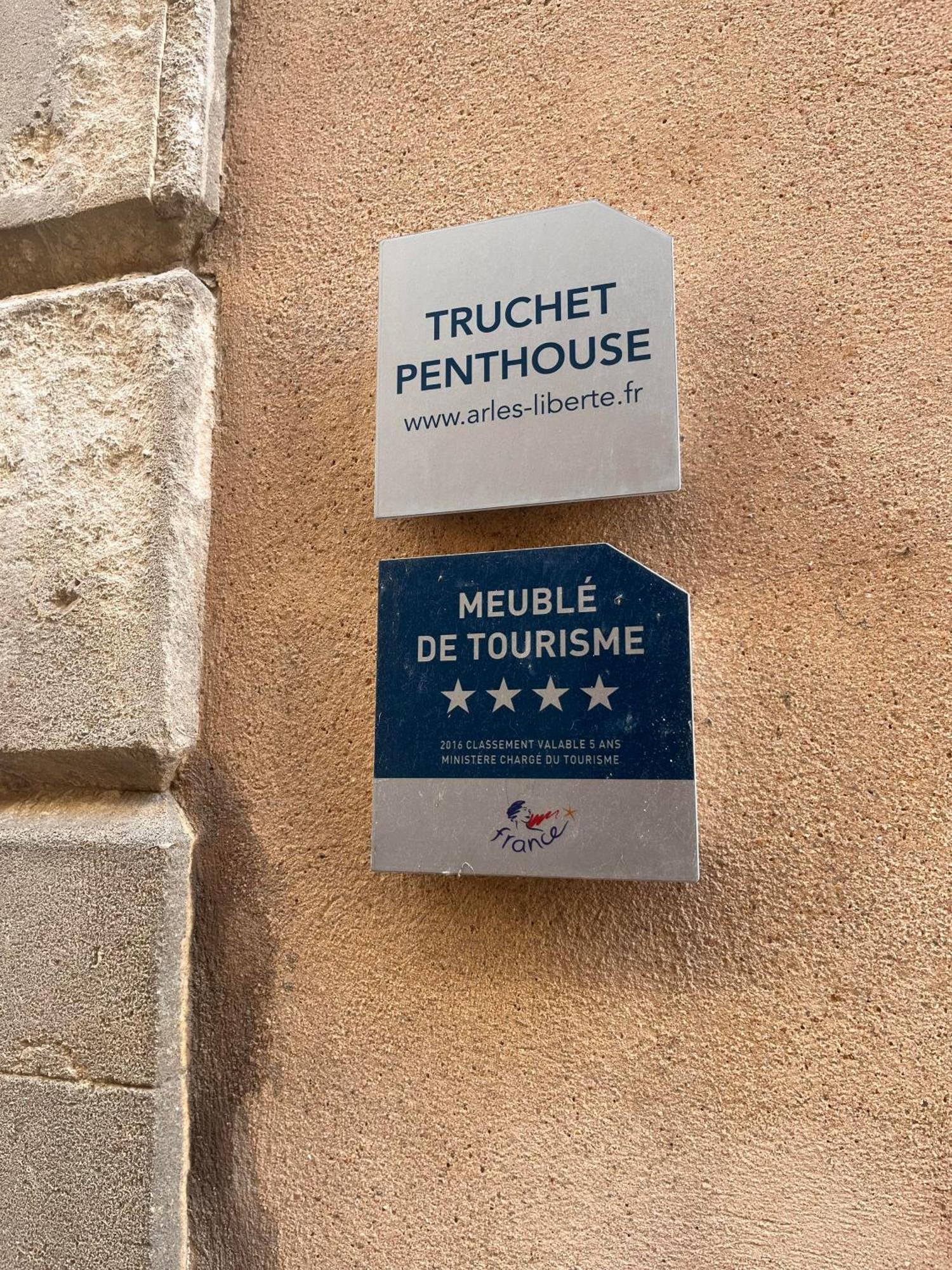 Appartamento Truchet Penthouse Arles Esterno foto
